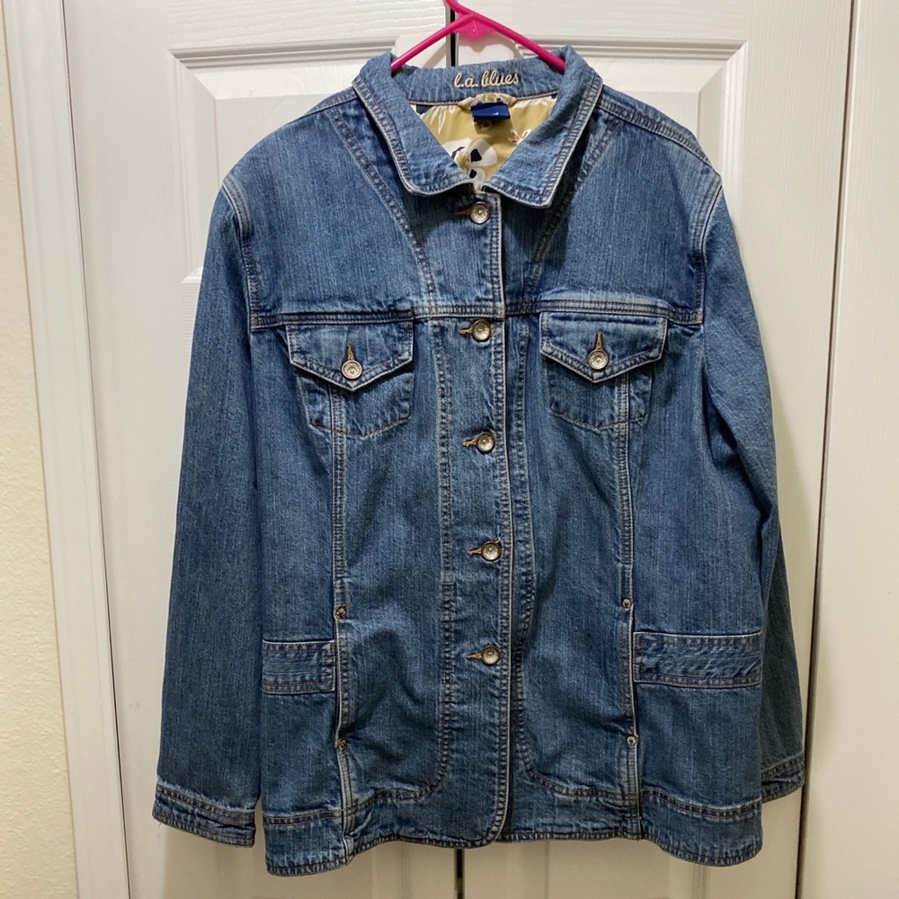 La blues women’s denim jacket. 22/24 W